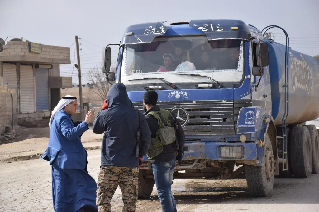 Şêniyên Hesekê bi hevkariya Hêzên Ewlekariya Hundirîn taxên xwe diparêzin