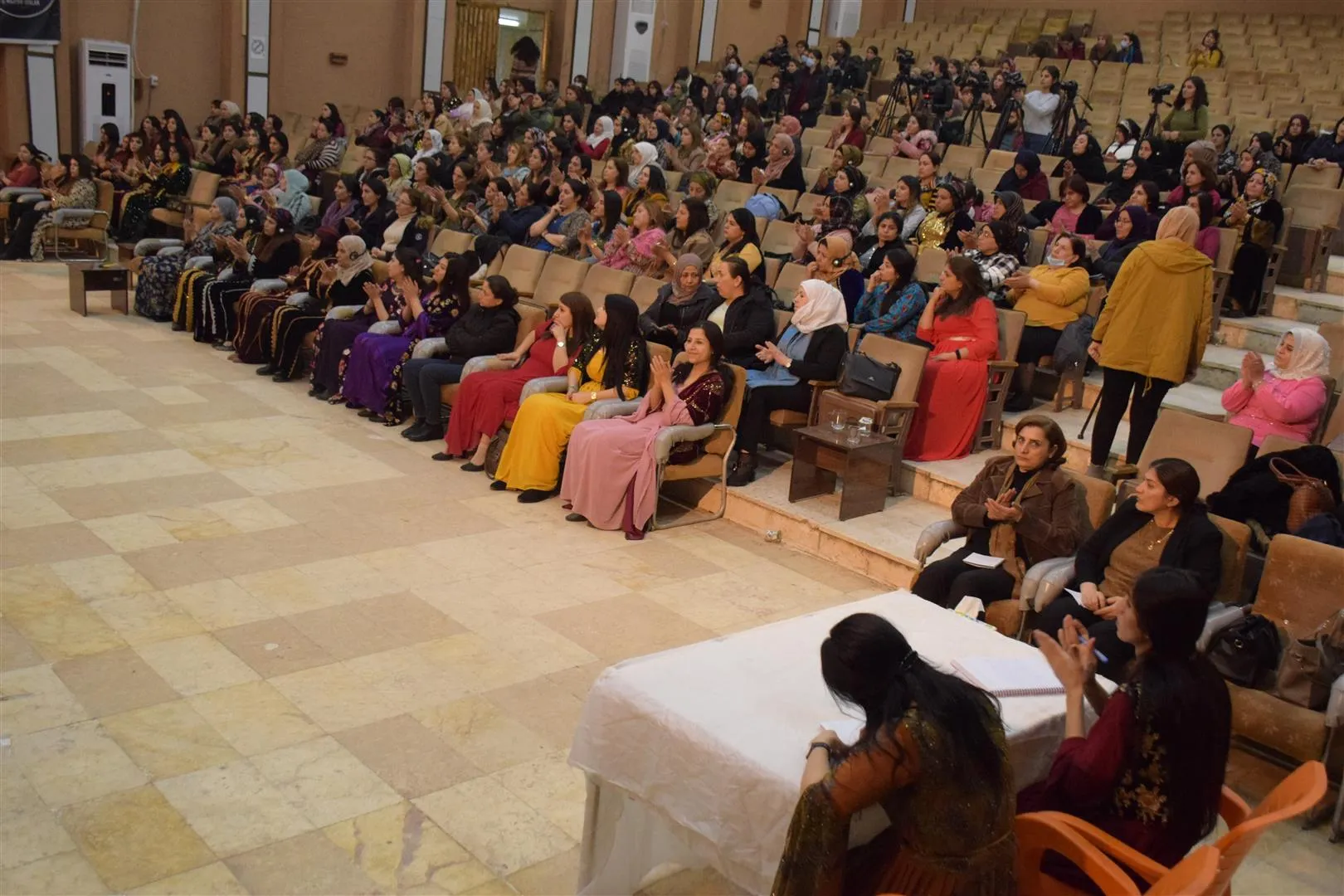 Roja yekemîn a civîna salane ya Kongra Star bi dawî bû