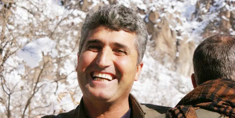​​​​​​​Sembola xeta berxwedanê ya li hemberî xiyanetê; Şehîd Xebat Dêrik