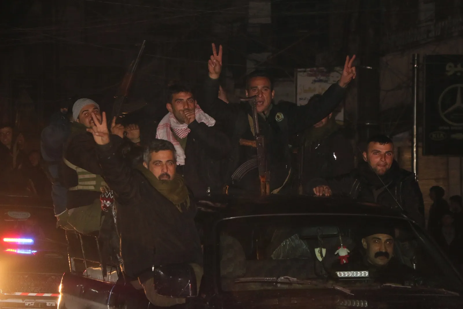 Ji bo serkeftina QSD’ê li Hesekê, li Helebê pîrozbahî
