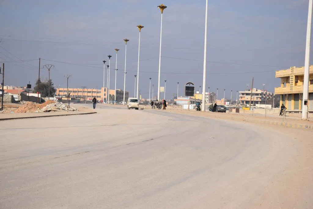 Li seranserê Bakur û Rojhilatê Sûriyê dikan hatin girtin