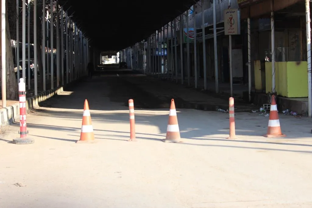 Li seranserê Bakur û Rojhilatê Sûriyê dikan hatin girtin