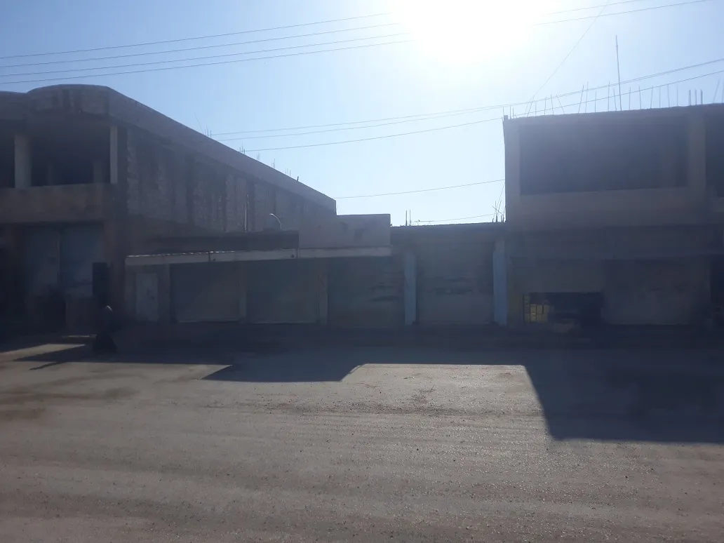 Li seranserê Bakur û Rojhilatê Sûriyê dikan hatin girtin