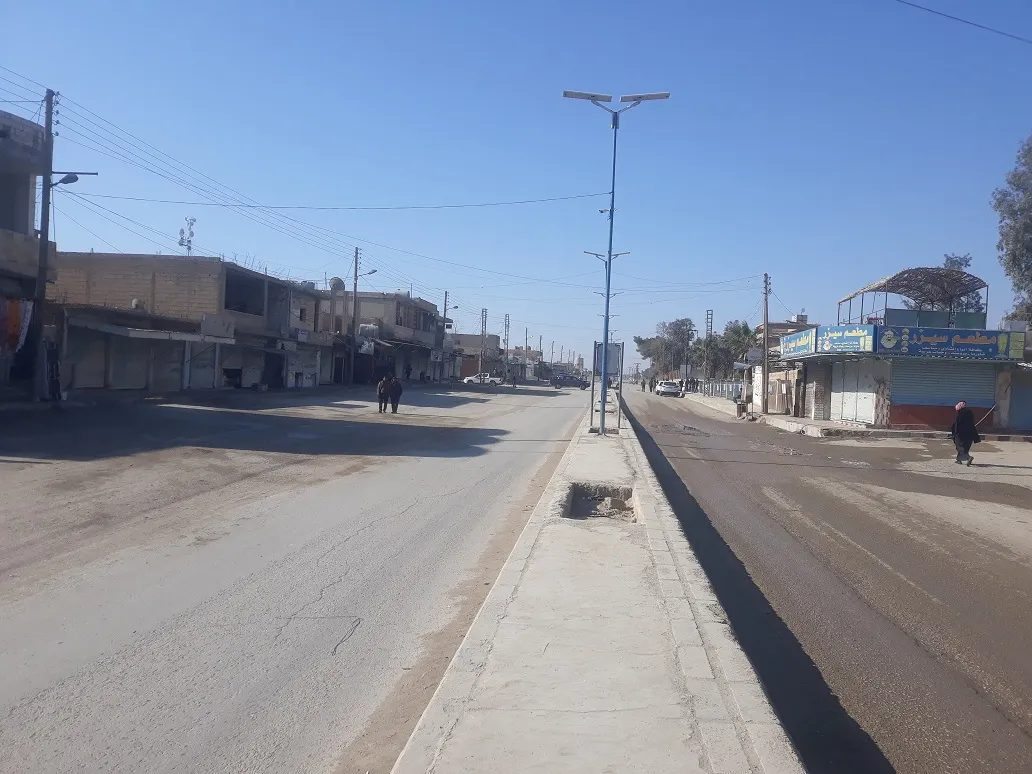 Li seranserê Bakur û Rojhilatê Sûriyê dikan hatin girtin