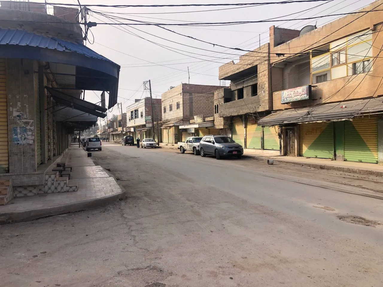 Li seranserê Bakur û Rojhilatê Sûriyê dikan hatin girtin