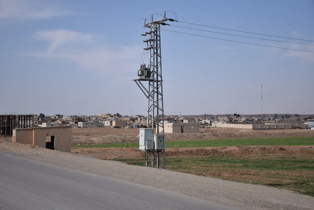​​​​​​​Li Şedadê projeya ronîkirina kolanan bi dawî bû