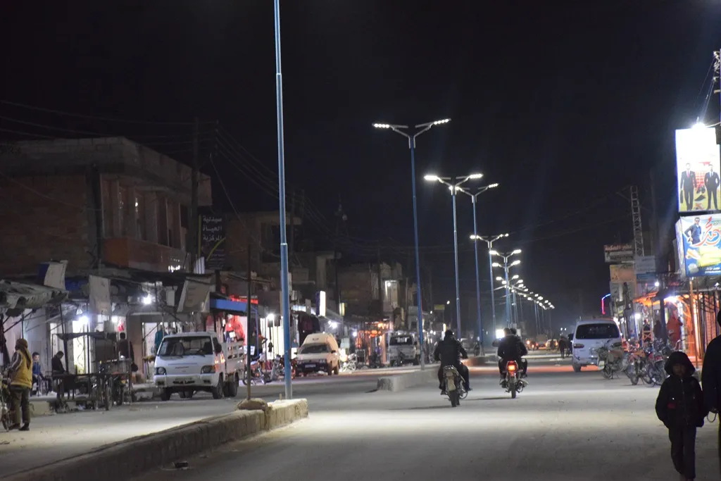 ​​​​​​​Li Şedadê projeya ronîkirina kolanan bi dawî bû