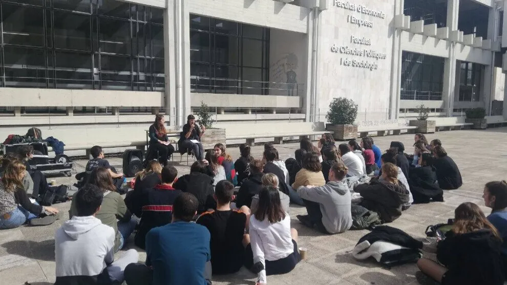 ​​​​​​​`Têkoşîna jinên kurd` bû mijara panêlek li Zanîngeha Barcelonayê