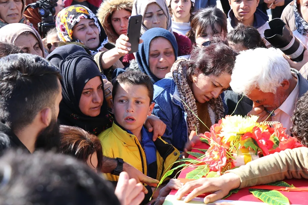 Şêniyên Amûdê şehîd Hogir oxir kir