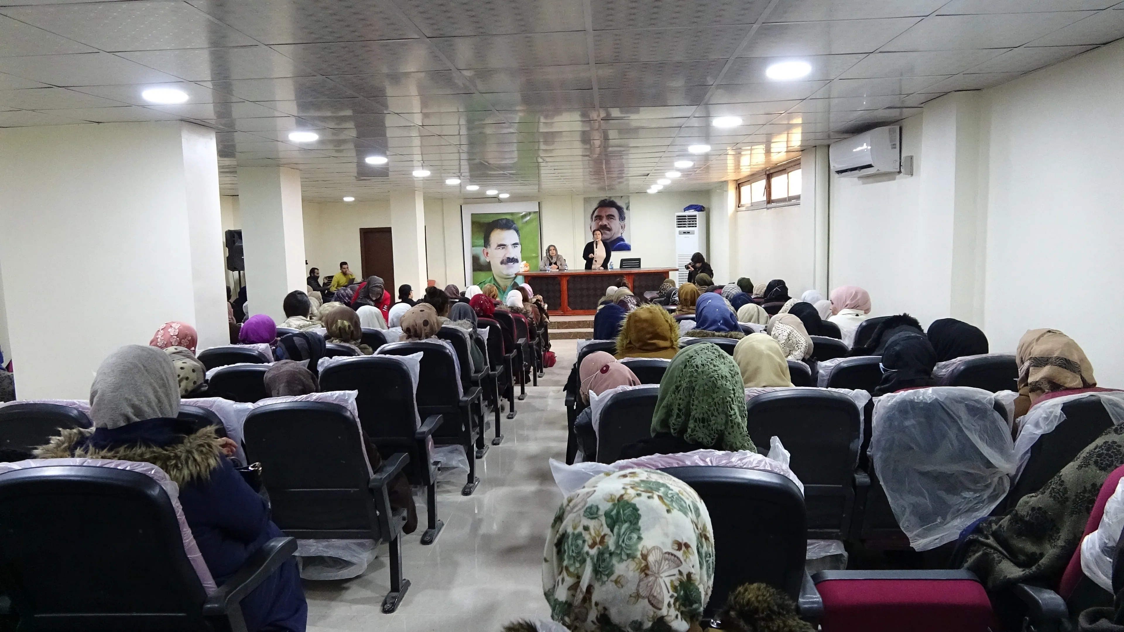 Li Tebqayê têkildarî komploya navneteweyî sînevîzyonek hate pêşandan