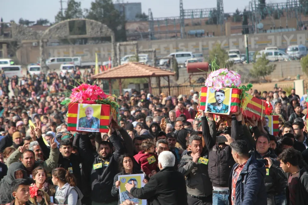 ​​​​​​​Şêniyên Kobanê 3 şehîd oxir kirin