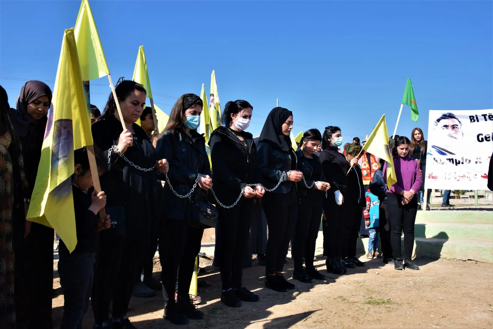 Şêniyên kantona Hesekê Komploya Navneteweyî şermezar kir
