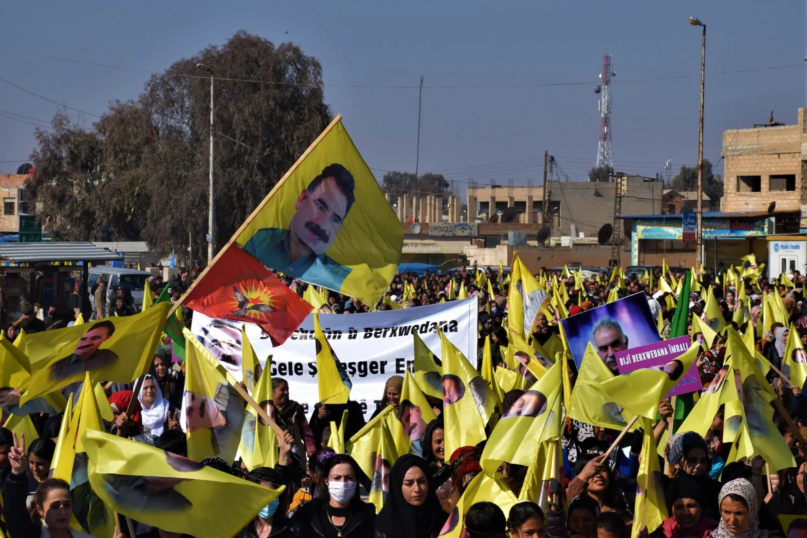 Şêniyên kantona Hesekê Komploya Navneteweyî şermezar kir