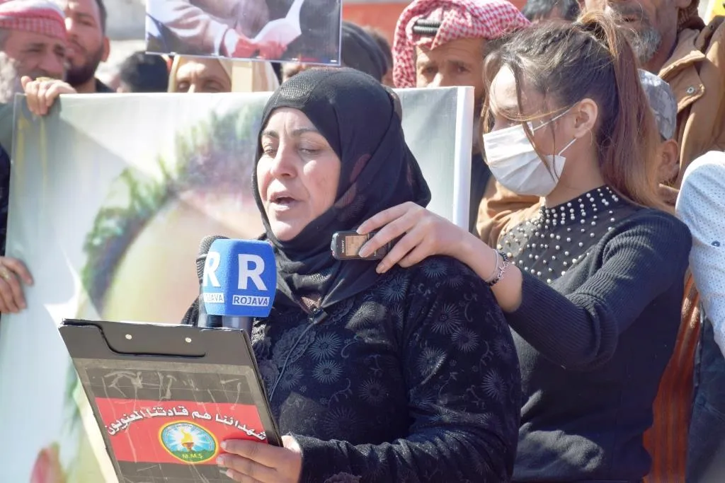 Şêniyên Reqa û Dêrazorê banga azadiya rêber Abdullah Ocalan kir