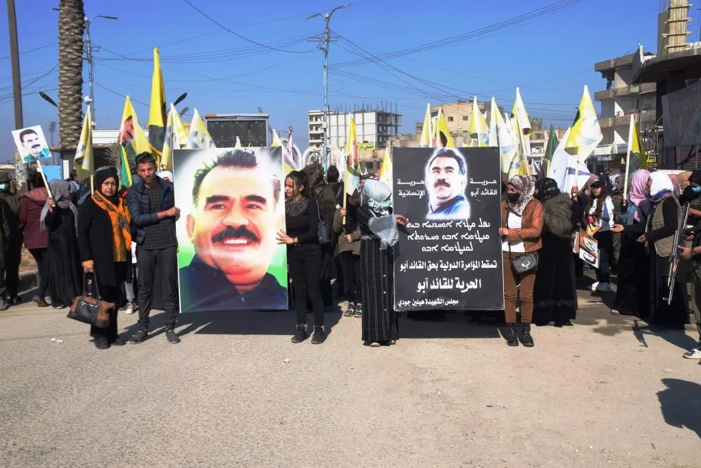 Şêniyên Reqa û Dêrazorê banga azadiya rêber Abdullah Ocalan kir