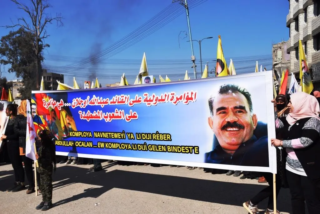Şêniyên Reqa û Dêrazorê banga azadiya rêber Abdullah Ocalan kir