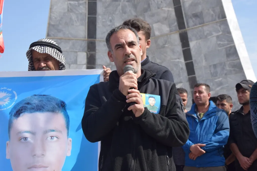 Li Kobanê 2 şehîd hatin oxirkirin