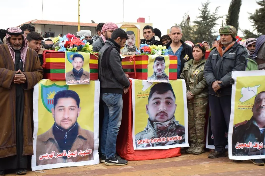 ​​​​​​​Li Hesekê cenazeyên 11 şehîdên pêngava Gurzê Gelan hatin oxirkirin