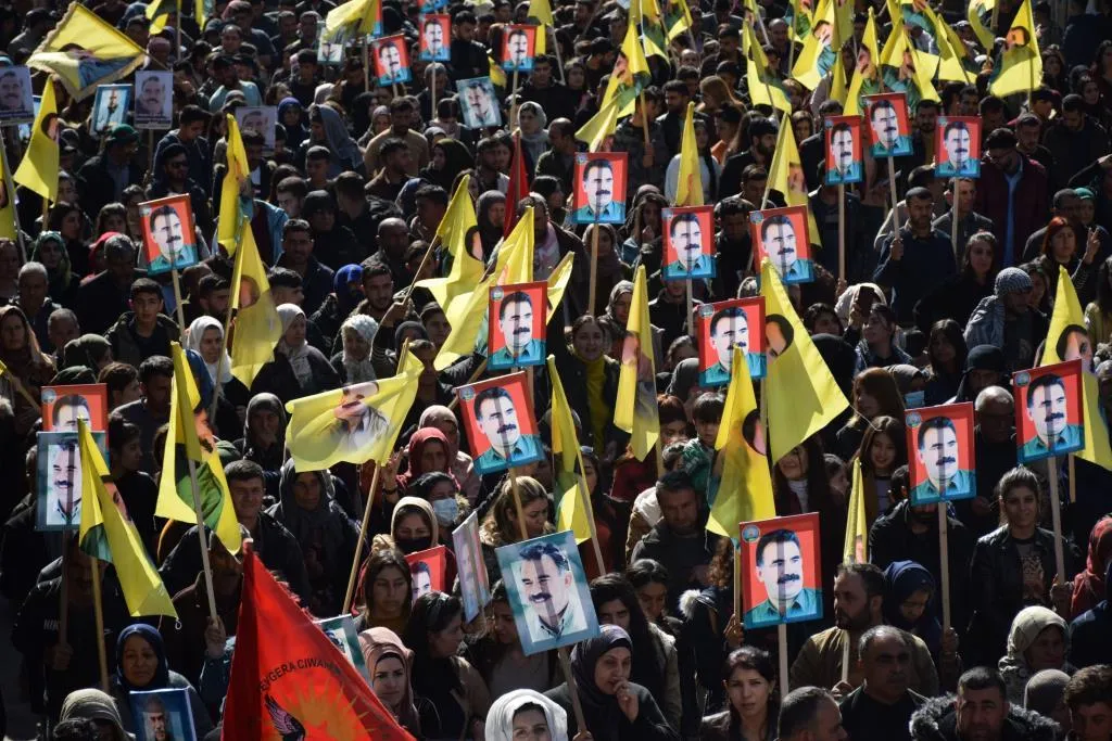 ​​​​​​​Bi deh hezaran şêniyên herêma Firatê daketin qadan