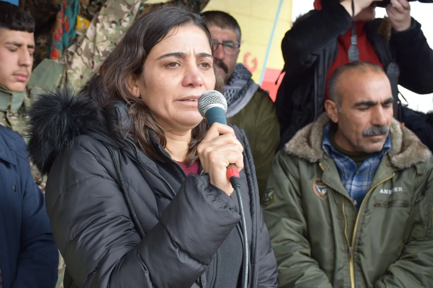 ​​​​​​​Bi deh hezaran şêniyên Qamişloyê şehîdên Gurzê Gelan oxir kir-HAT NÛKİRİN