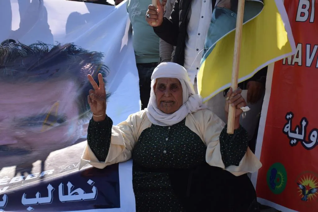 ​​​​​​​Bi deh hezaran şêniyên herêma Firatê daketin qadan