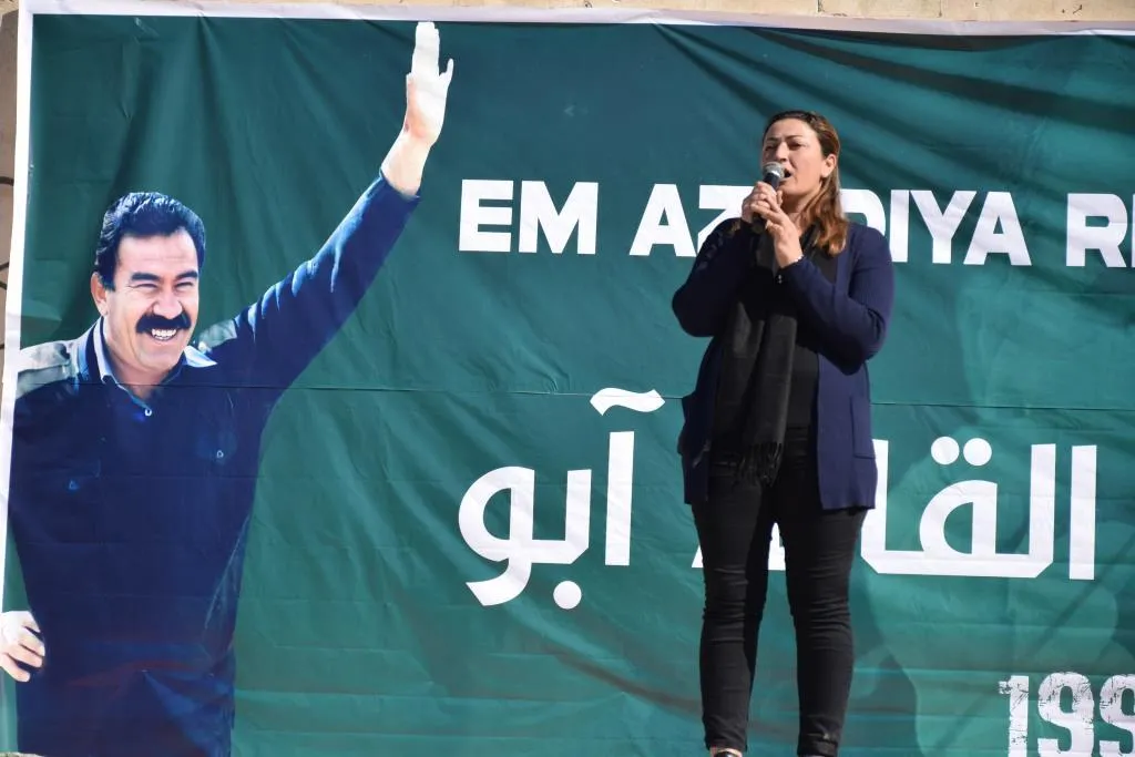 ​​​​​​​Bi deh hezaran şêniyên herêma Firatê daketin qadan