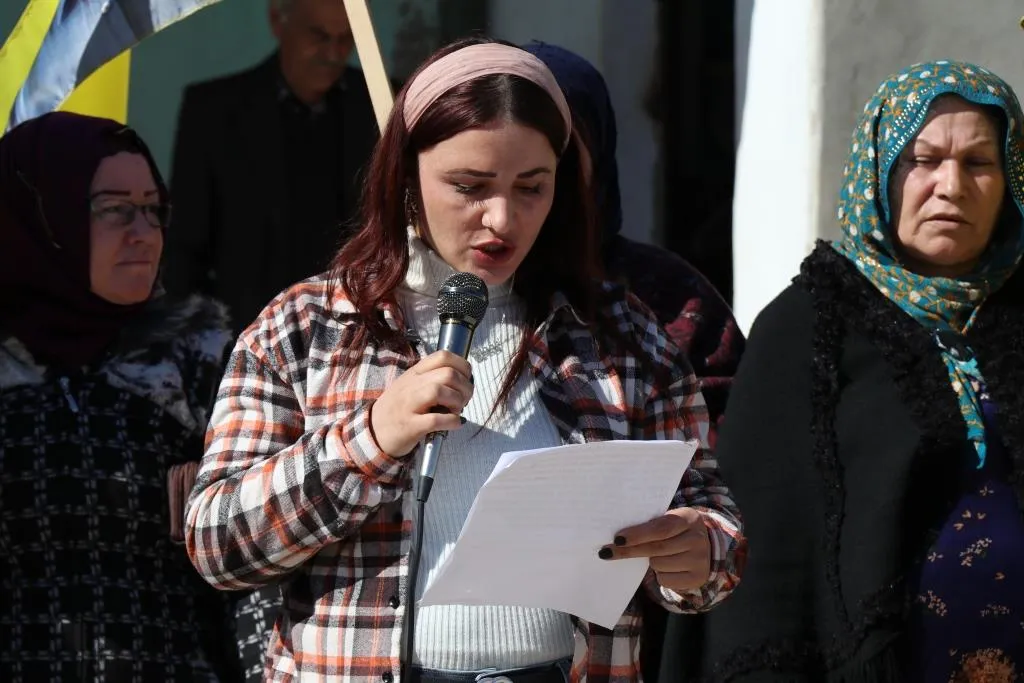 ​​​​​​​Bi armanca şermezarkirina komploya 15`ê Sibatê rêzeçalakî hatin lidarxistin