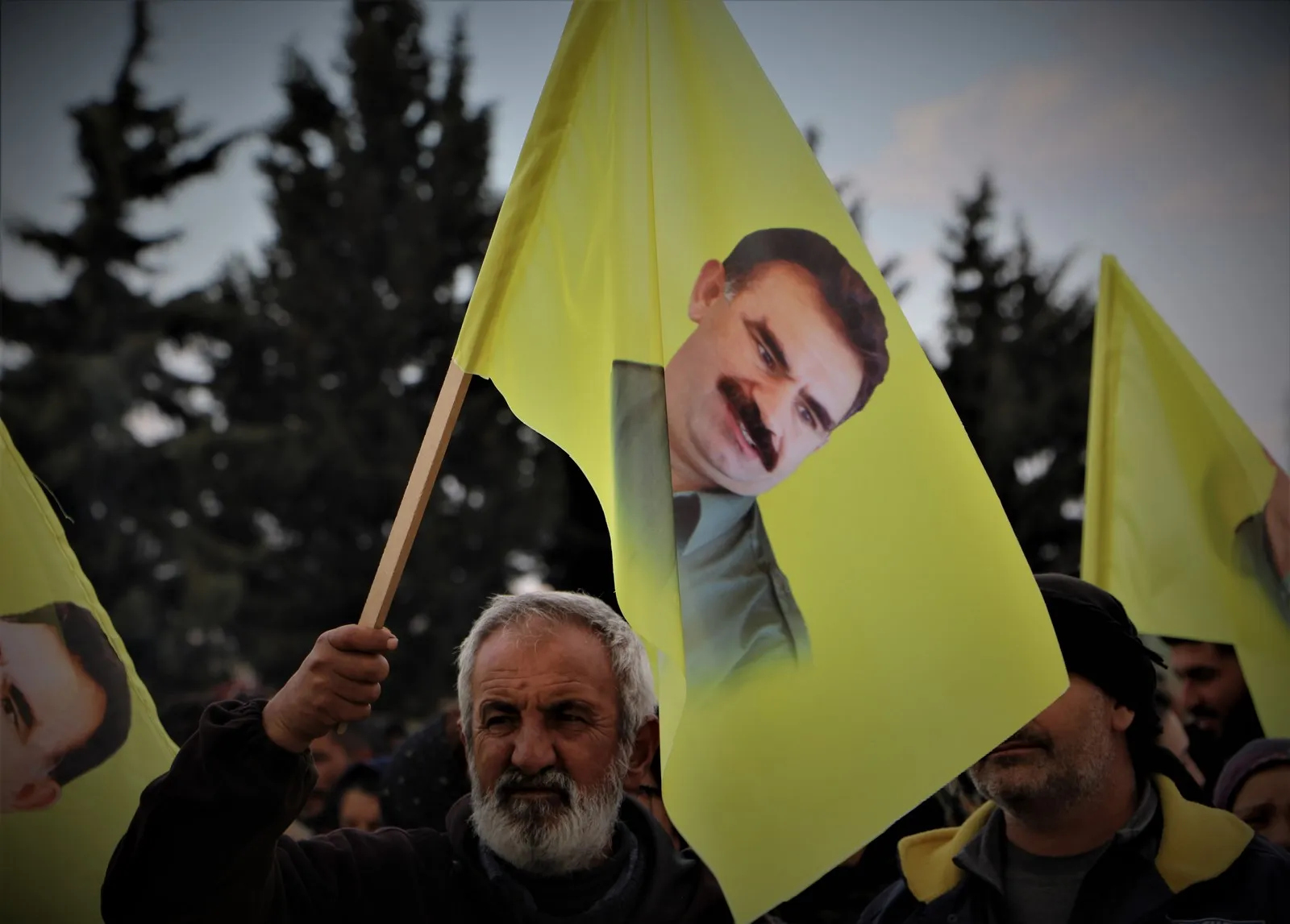 Bi deh hezaran şêniyên herêma Efrînê komplo şermezar kir