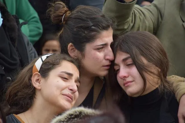 23 şehîdên Pêngava Gurzê Gelan bi merasîmeke bi heybet hatin oxirkirin