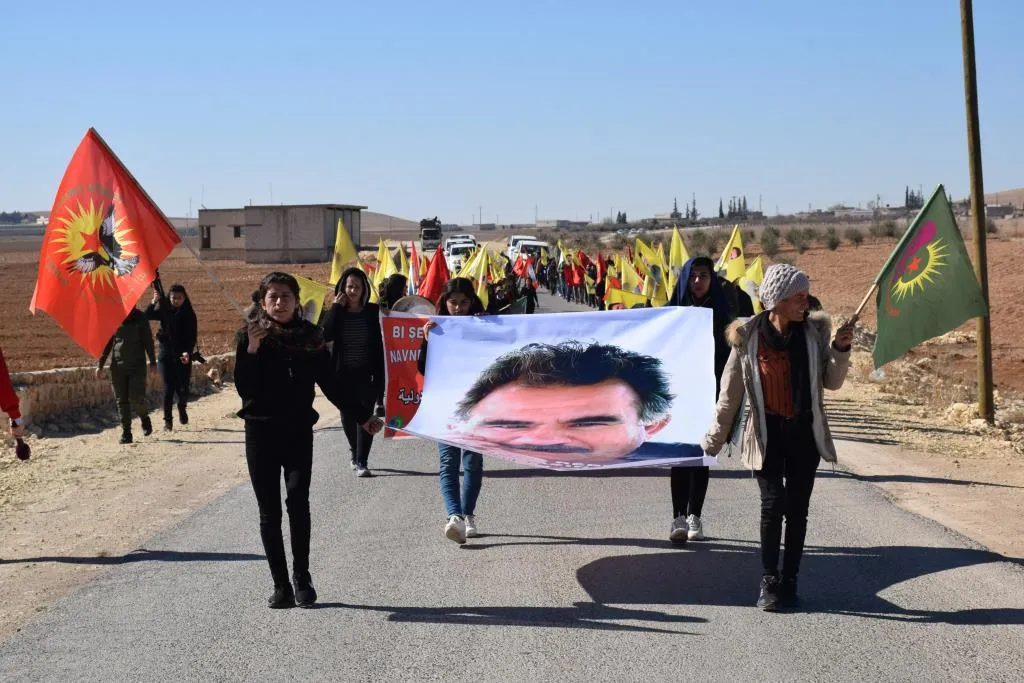 Li Kobanê meşa dirêj a ciwanan dest pê kir