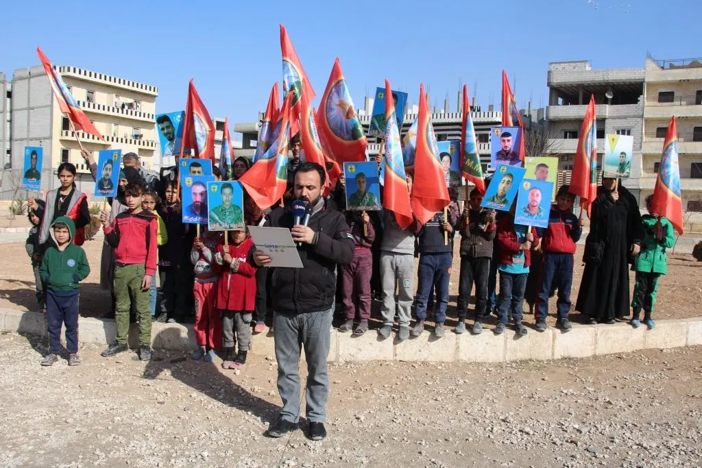 Meclisên malbatên şehîdan ên Kobanê û Minbicê êrişên li ser Şengal û Mexmûrê şermezar kir