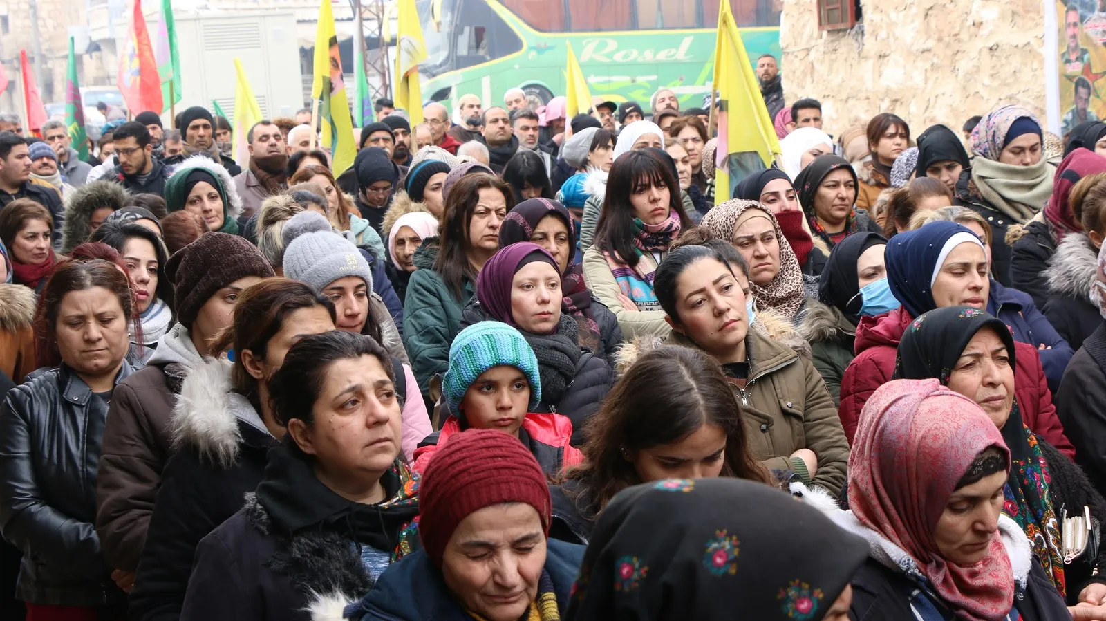 Şêniyên Helebê sersaxî ji malbata şehîd Dogan re xwest