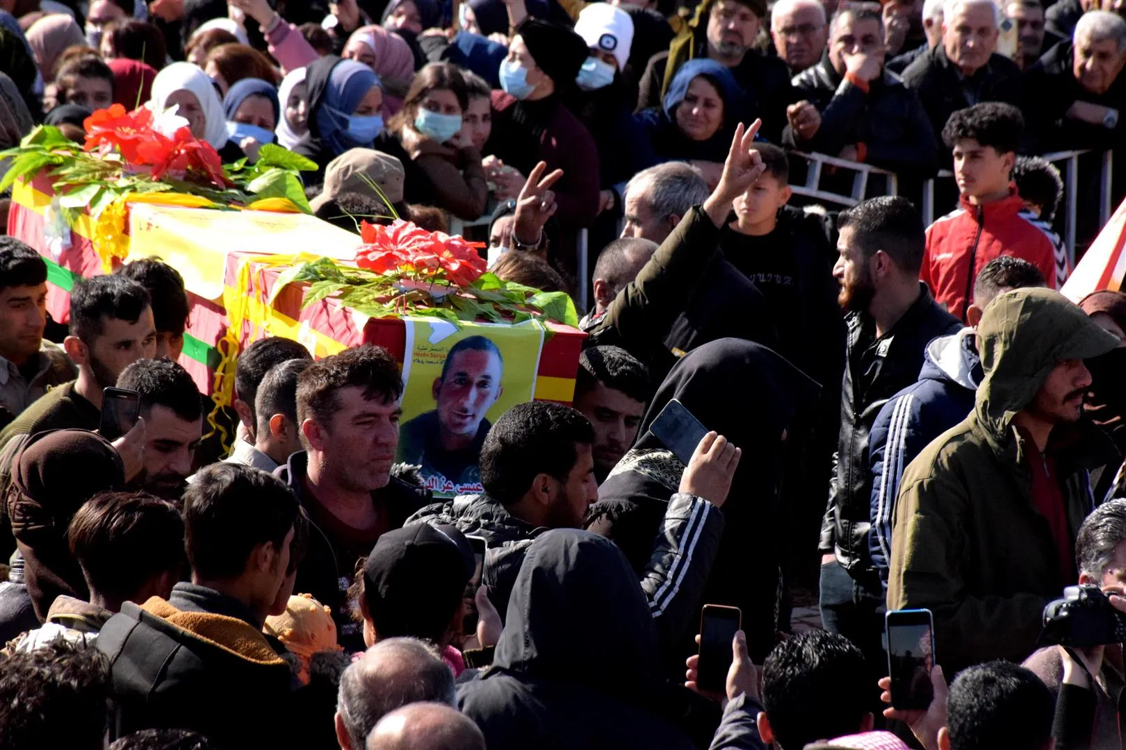Li Dêrikê bi hezeran şehîdên Pêngava Gurzê Gelan oxir kirin