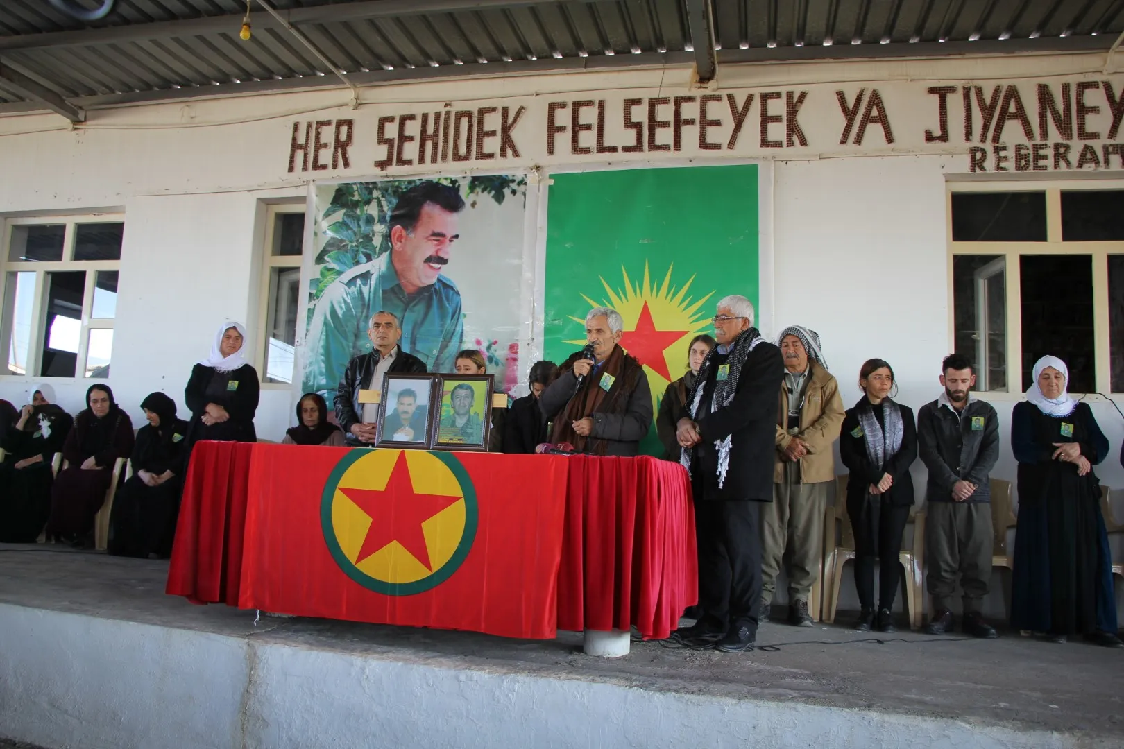 Şehîdê Pêngava Gurzê Gelan Xebat Marînos li Mexmûrê hate bîranîn
