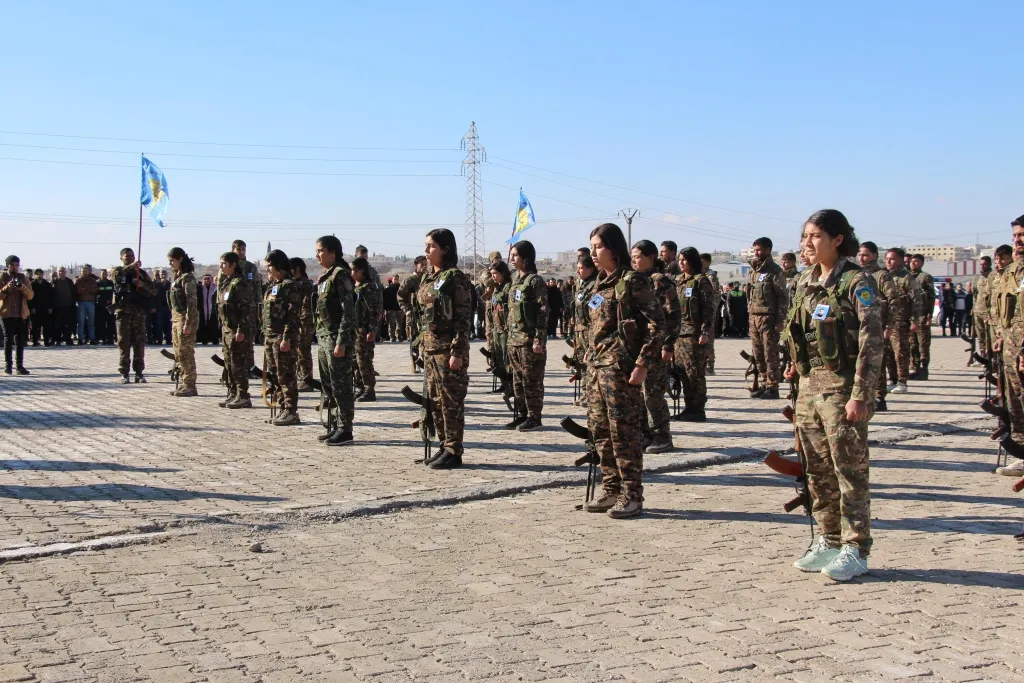 ​​​​​​​Cenazeyê şehîd El-Himêdî li Minbicê hat veşartin