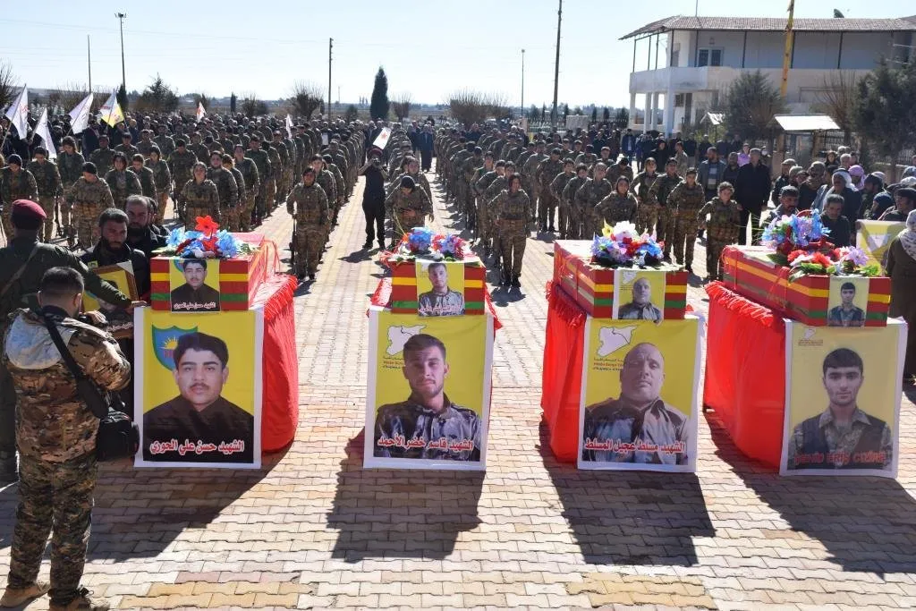 Şêniyên Hesekê 4 şehîdên xwe oxir kirin