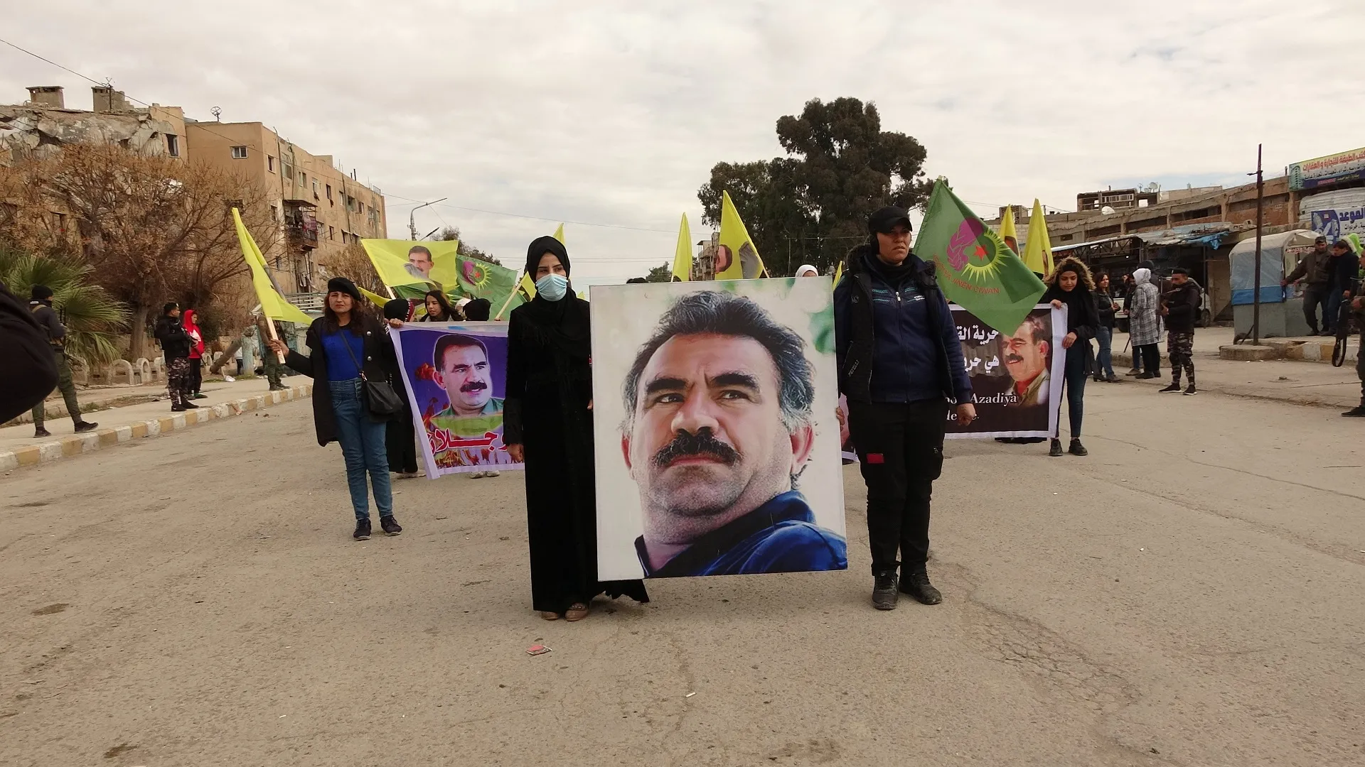 Têkildarî komploya 15'ê Sibatê çalakî hatin lidarxistin