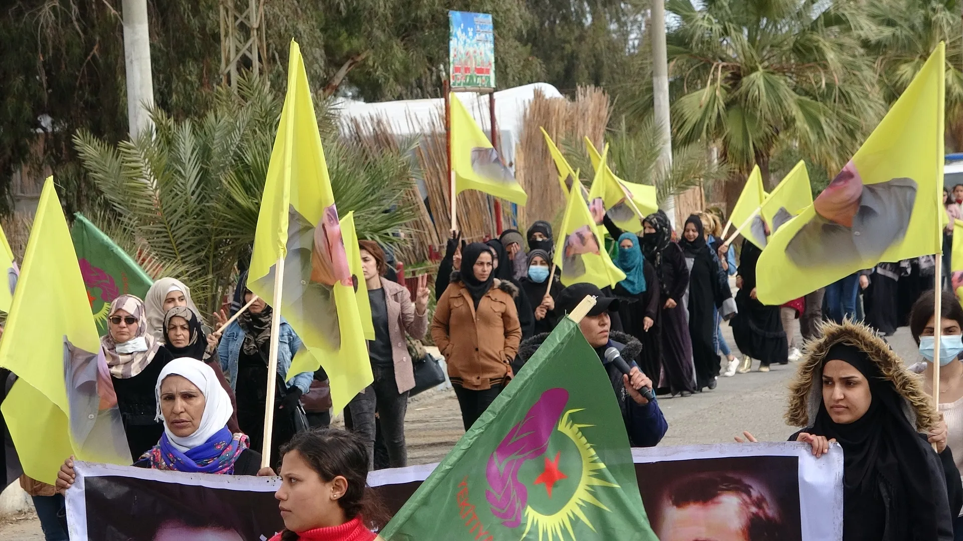 Têkildarî komploya 15'ê Sibatê çalakî hatin lidarxistin