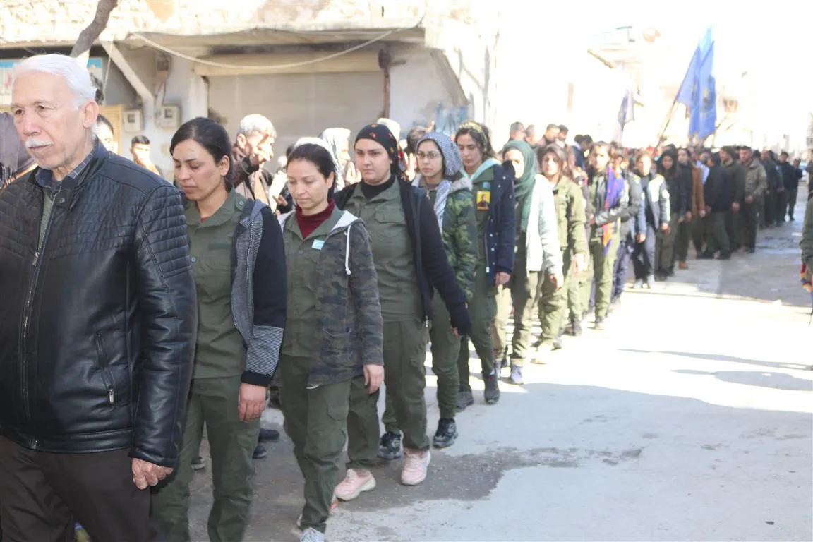 Sersaxî ji malbata şehîd Siyabend Bêkes re hate xwestin