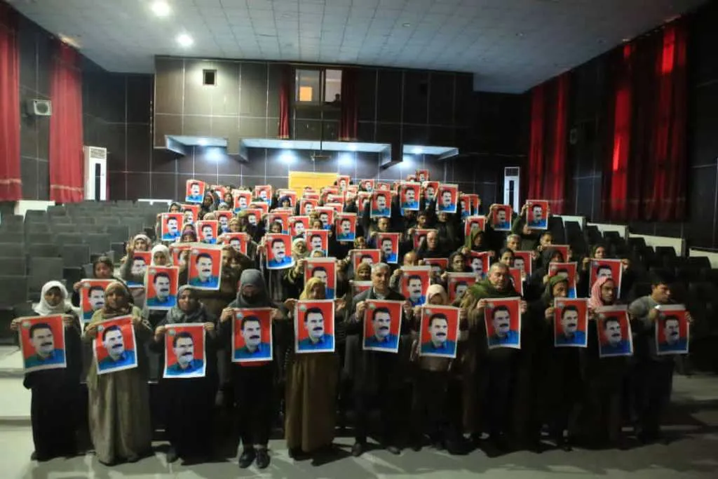 Li Kobanê derbarê komploya 15'ê Sibatê de civîn hatin lidarxistin