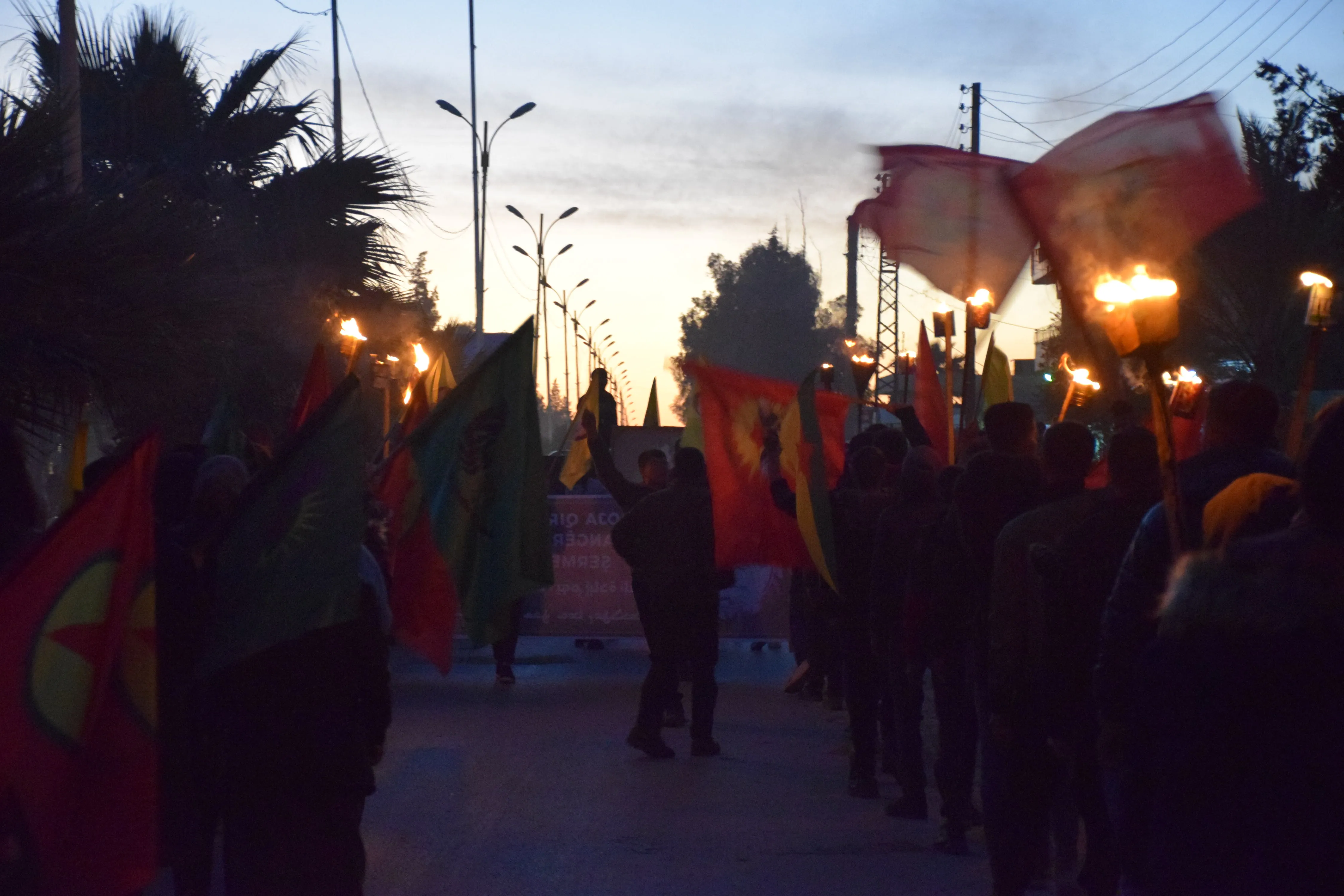 ‛Em ê heta pêkanîna azadiya fîzîkî ya rêber Ocalan têkoşînê berdewam bikin’