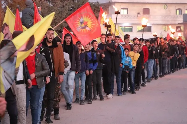 Ciwanên Efrînê komploya navneteweyî şermezar kir