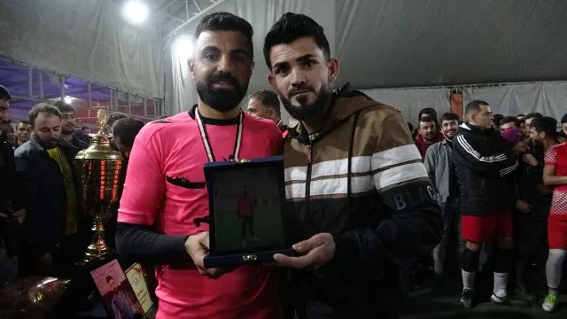 ​​​​​​​Turnuvaya fotbolê ya Dêrikê bi serketina tîma Qesir Dîb bi dawî bû