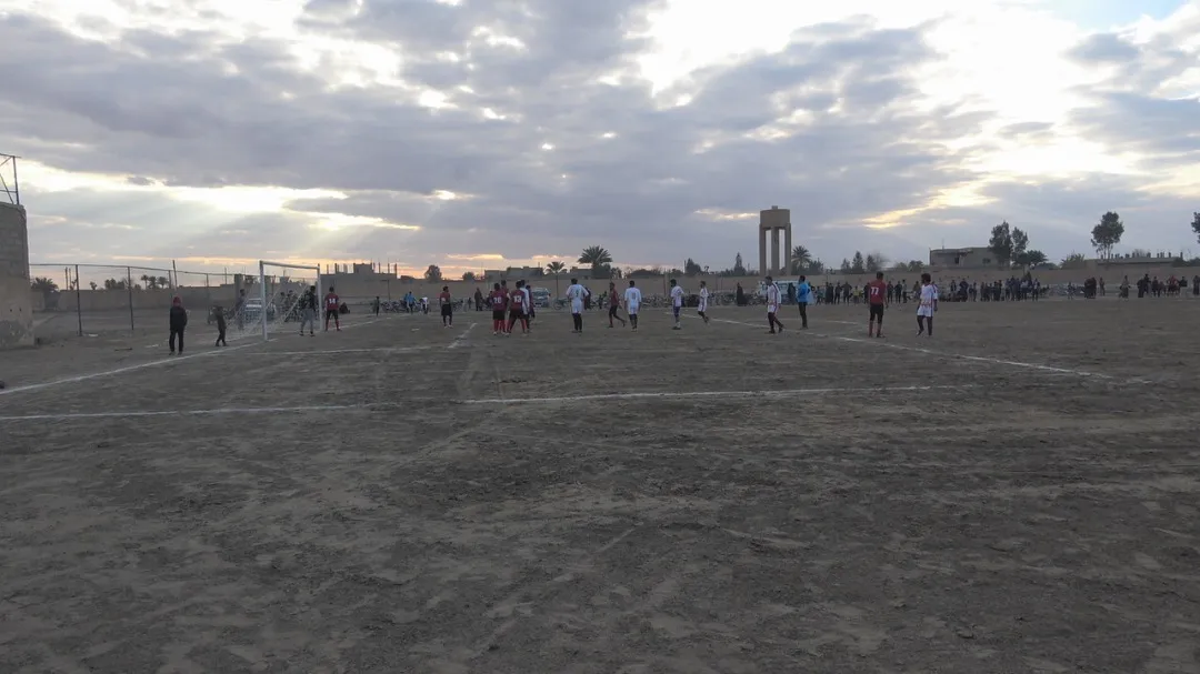 Komîteya Ciwan û Werzîşê li Dêrazorê turnuvaya fotbolê li dar xist