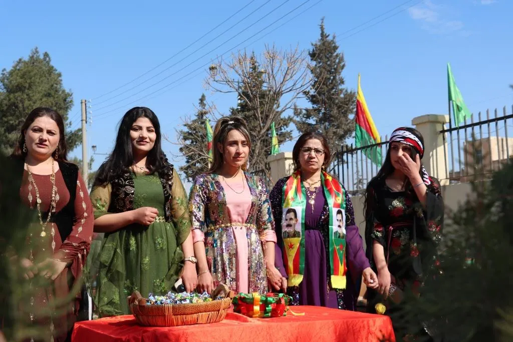 Jin berê xwe didin qadên pîrozbahiyê yên 8`ê Adarê