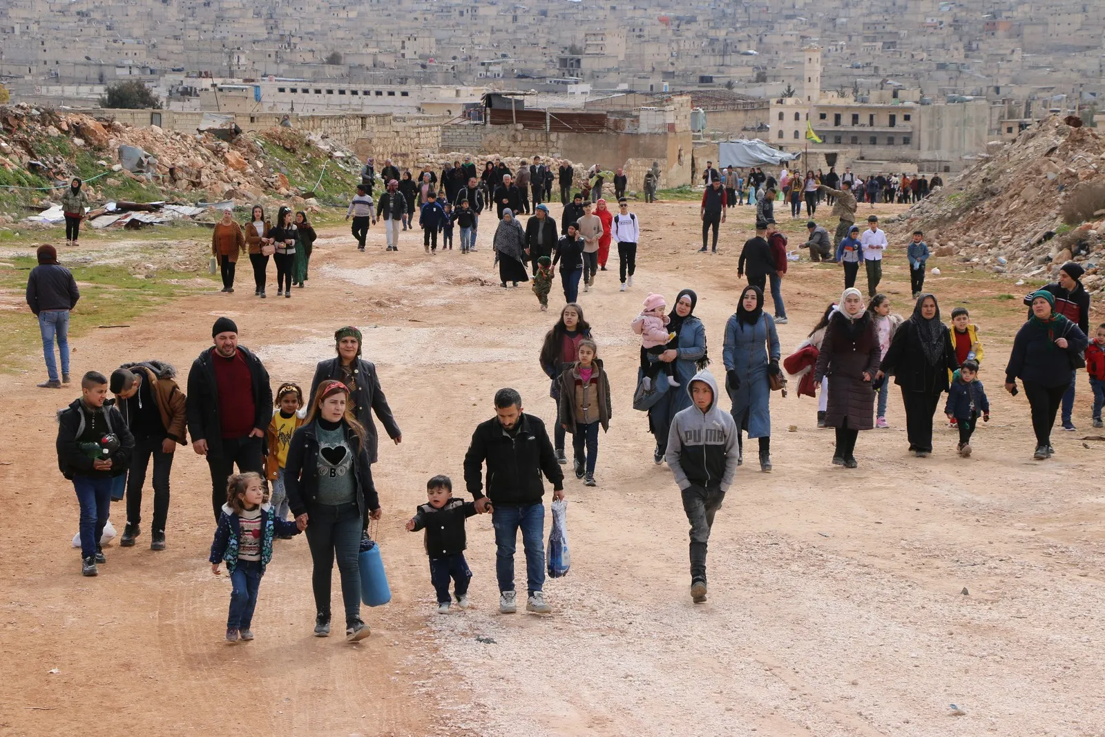 ​​​​​​​Şêniyên Bakur û Rojhilatê Sûriyê berê xwe didin qadên pîrozbahiyên Newrozê