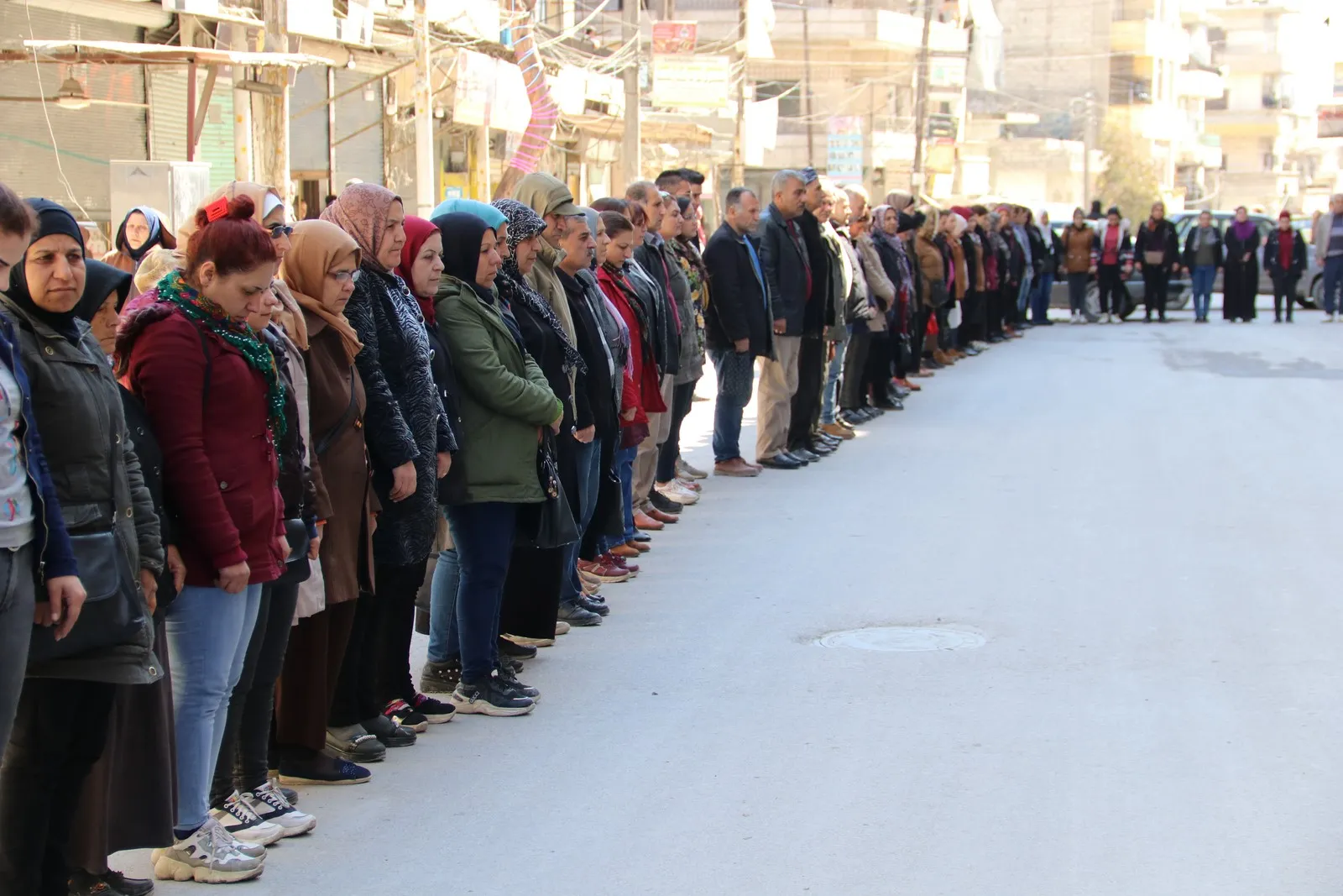 ​​​​​​​Şêniyên Bakur û Rojhilatê Sûriyê û Helebê komkujiya Helebçeyê bi bîr anîn