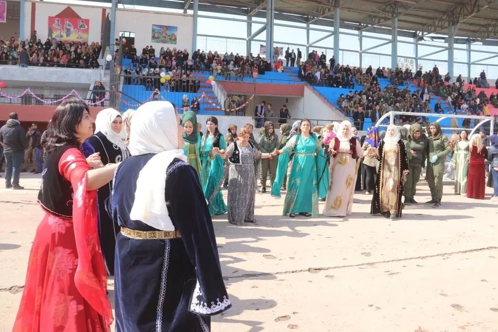 ​​​​​​​Çalakiyên 8’ê Adarê li Reqayê dest pê kirin