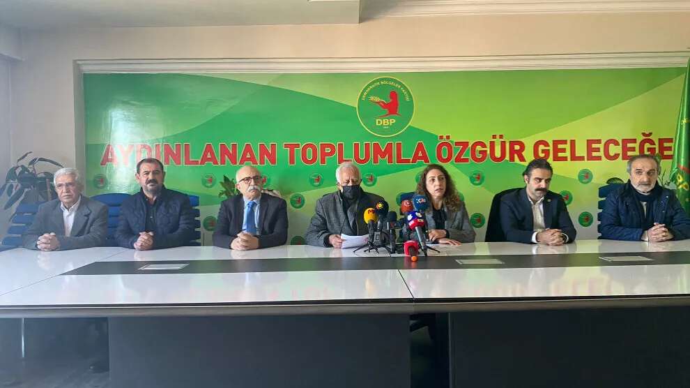 ‘Li çiyayên Kurdistanê hîn jî çekên kîmyewî têne bikaranîn’