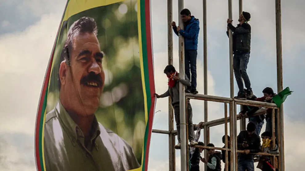 ​​​​​​​Parêzeran ji bo dîtina rêber Abdullah Ocalan serî li dozgeriyê da